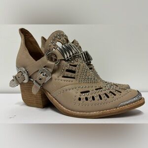 JEFFREY CAMPBELL Calhoun Gray Silver Studded Buckle Heeled Ankle Boots Women 6.5